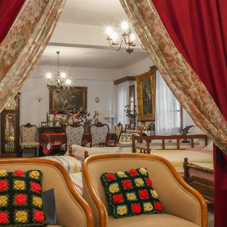 Katina's Farm House Farm stay *