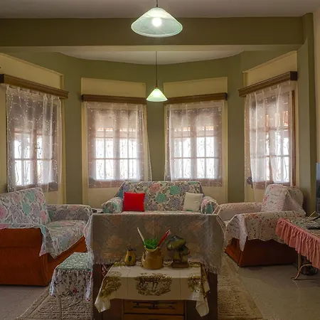 Katina's * Áno Lekhónia