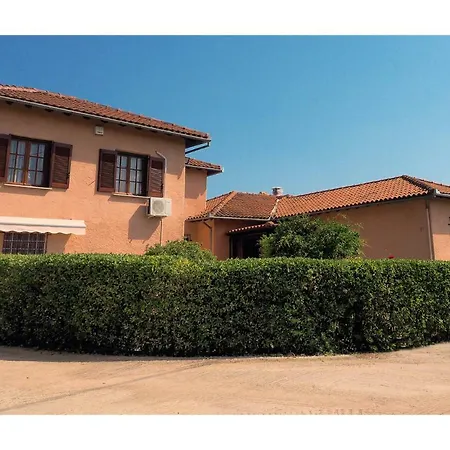 Katina's Farm House