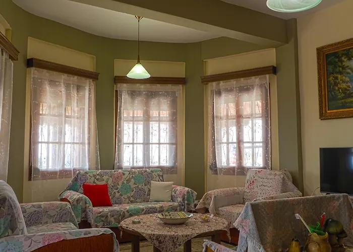 Katina's Ano Lekhonia