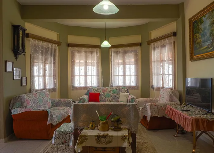 Katina's * Ano Lekhonia